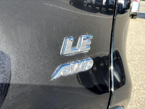 Used 2023 Toyota RAV4 LE image 9
