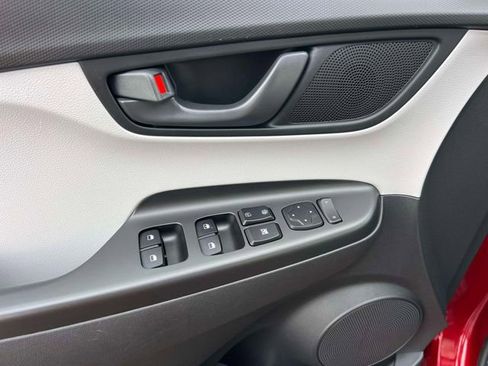 Certified 2023 Hyundai Kona SE image 17