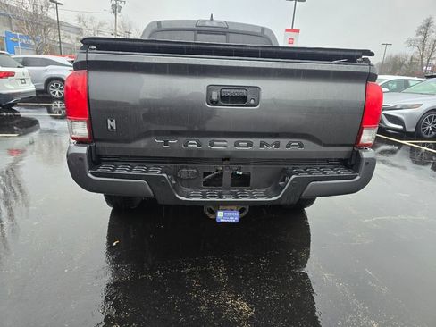 Certified 2016 Toyota Tacoma TRD Off-Road w/ Premium & Technology Package image 7