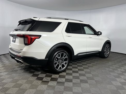 Used 2025 Ford Explorer Platinum w/ Ultimate Package image 6
