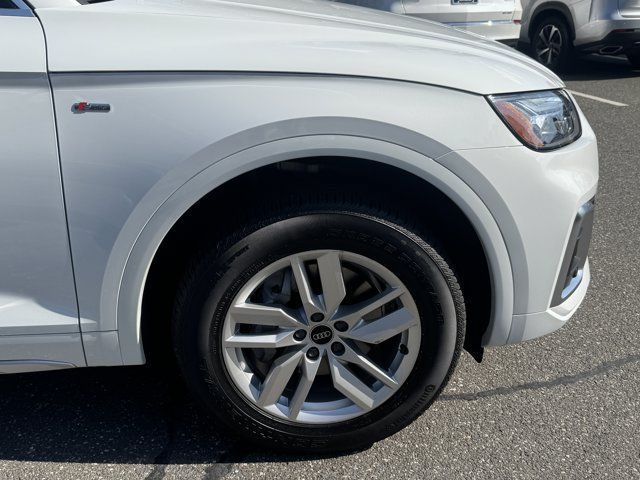 Certified 2023 Audi Q5 2.0T Premium w/ Convenience Package AWD/4WD image 9