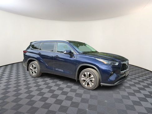 Used 2026 Toyota Highlander XLE AWD/4WD image 6