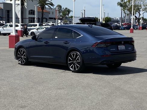 Used 2025 Honda Accord Touring image 4