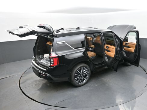New 2025 Nissan Armada Platinum Reserve image 44