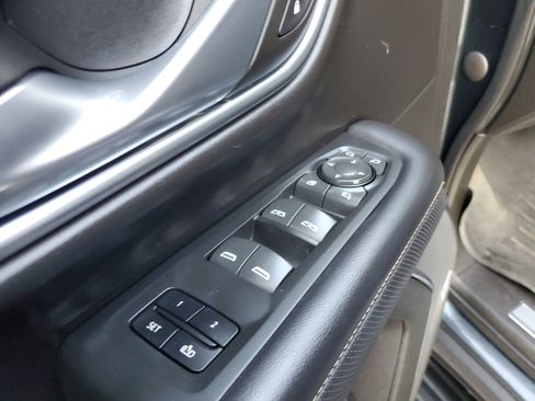 Used 2021 GMC Yukon SLT w/ SLT Premium Package image 72