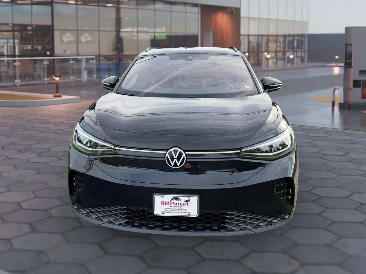 Used 2023 Volkswagen ID.4 Pro AWD/4WD image 8