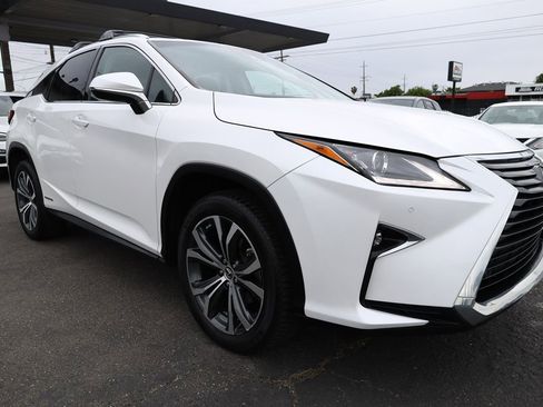 Used 2018 Lexus RX 450h AWD w/ Premium Package image 40