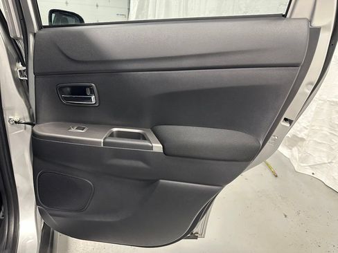 Used 2019 Mitsubishi Outlander Sport ES AWD/4WD image 43