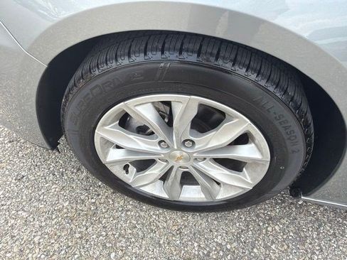 Used 2024 Chevrolet Malibu LT FWD image 10