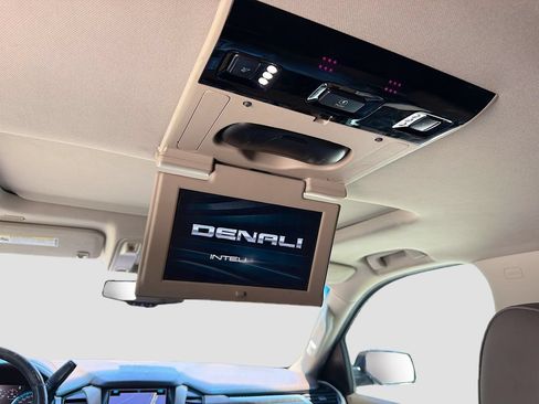 Used 2018 GMC Yukon Denali w/ Denali Ultimate Package RWD image 30