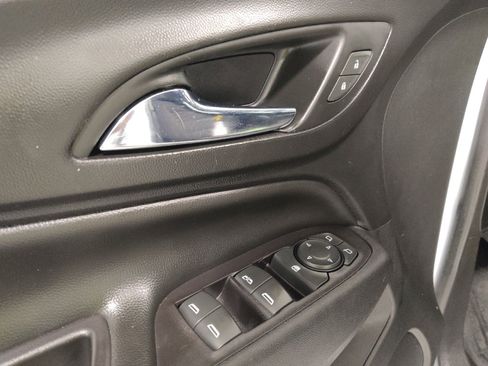 Used 2019 Chevrolet Equinox LT FWD image 27