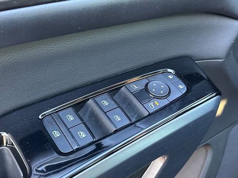 Used 2024 Nissan Pathfinder SL w/ SL Premium Package image 14