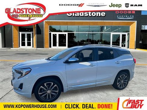 Used 2020 GMC Terrain Denali w/ Denali Premium Package image 1