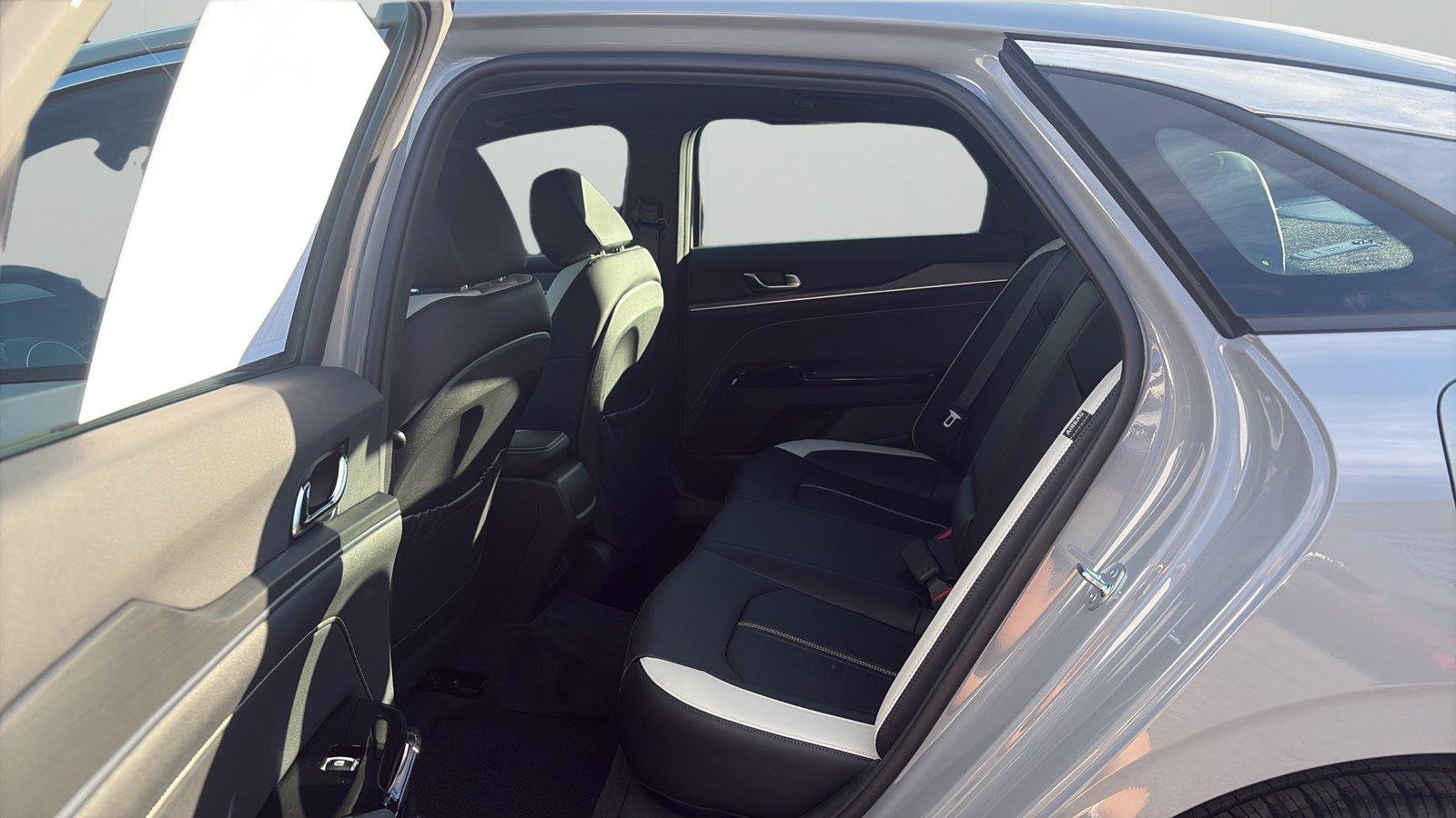 New 2027 Kia K5 GT-Line image 11