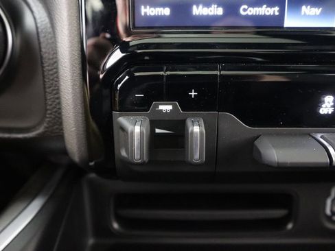 Used 2023 RAM 1500 Big Horn image 28