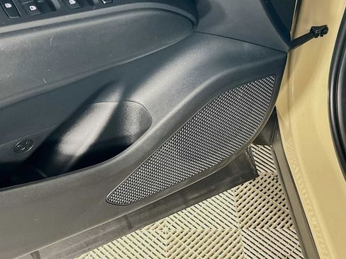 Certified 2024 Hyundai Santa Cruz SEL image 18