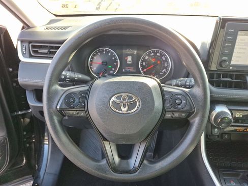 Certified 2021 Toyota RAV4 XLE image 20
