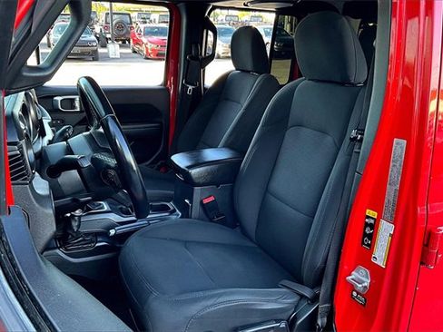 Used 2021 Jeep Gladiator Sport image 18