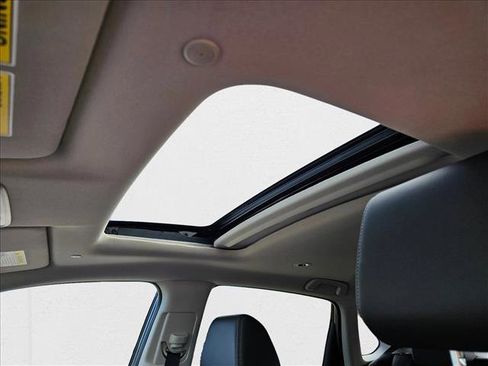 New 2026 Honda HR-V EX-L image 12