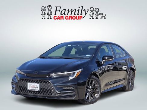 Used 2024 Toyota Corolla SE image 1