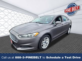 Used 2013 Ford Fusion SE image 1