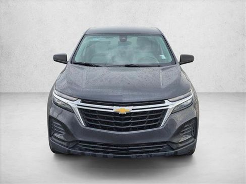 Used 2022 Chevrolet Equinox LS FWD image 2