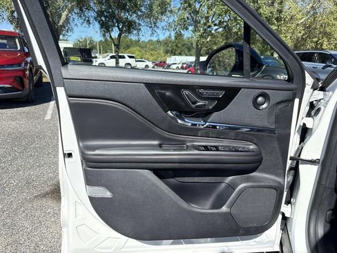 Certified 2023 Lincoln Corsair Reserve w/ Equipment Group 202A image 18