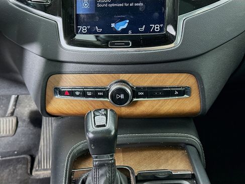 Used 2018 Volvo XC90 T6 Inscription w/ Convenience Package image 13