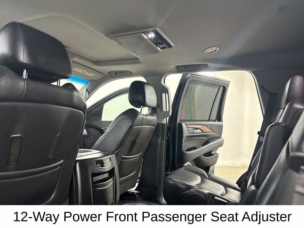 Used 2017 Cadillac Escalade Premium Luxury AWD/4WD image 30