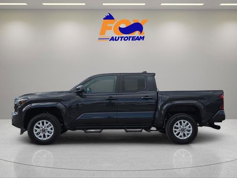 New 2026 Toyota Tacoma SR5 AWD/4WD image 2