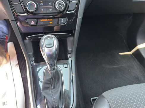 Used 2022 Buick Encore Preferred w/ Safety Package AWD/4WD image 14