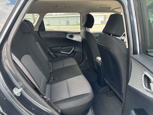 Used 2020 Kia Soul LX image 12