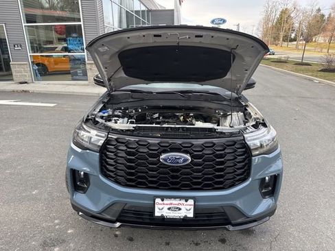 Certified 2025 Ford Explorer ST-Line image 17