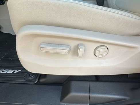 New 2026 Honda Odyssey EX-L image 9
