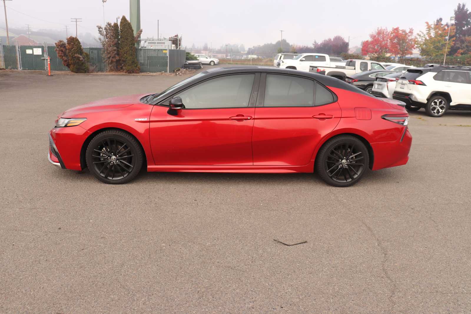 Used 2021 Toyota Camry XSE w/ Navigation Upgrade Package FWD image 8