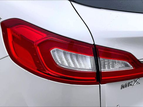 Used 2016 Lincoln MKX Select w/ Select Plus Package image 26