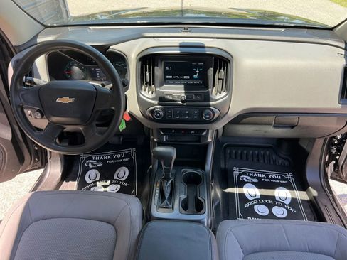 Used 2018 Chevrolet Colorado W/T RWD image 17