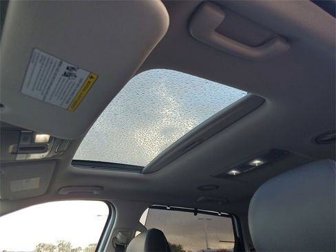 Used 2022 Kia Telluride EX w/ EX Premium Package image 31