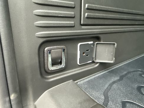 New 2026 GMC Hummer EV SUV image 48