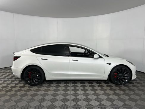 Used 2023 Tesla Model 3 Performance image 3