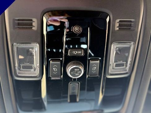 New 2026 GMC Yukon XL Elevation image 23