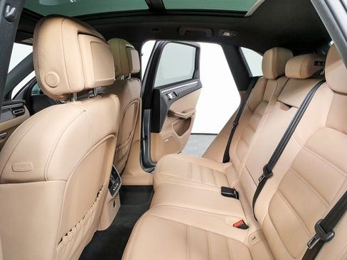 New 2026 Porsche Macan S image 32