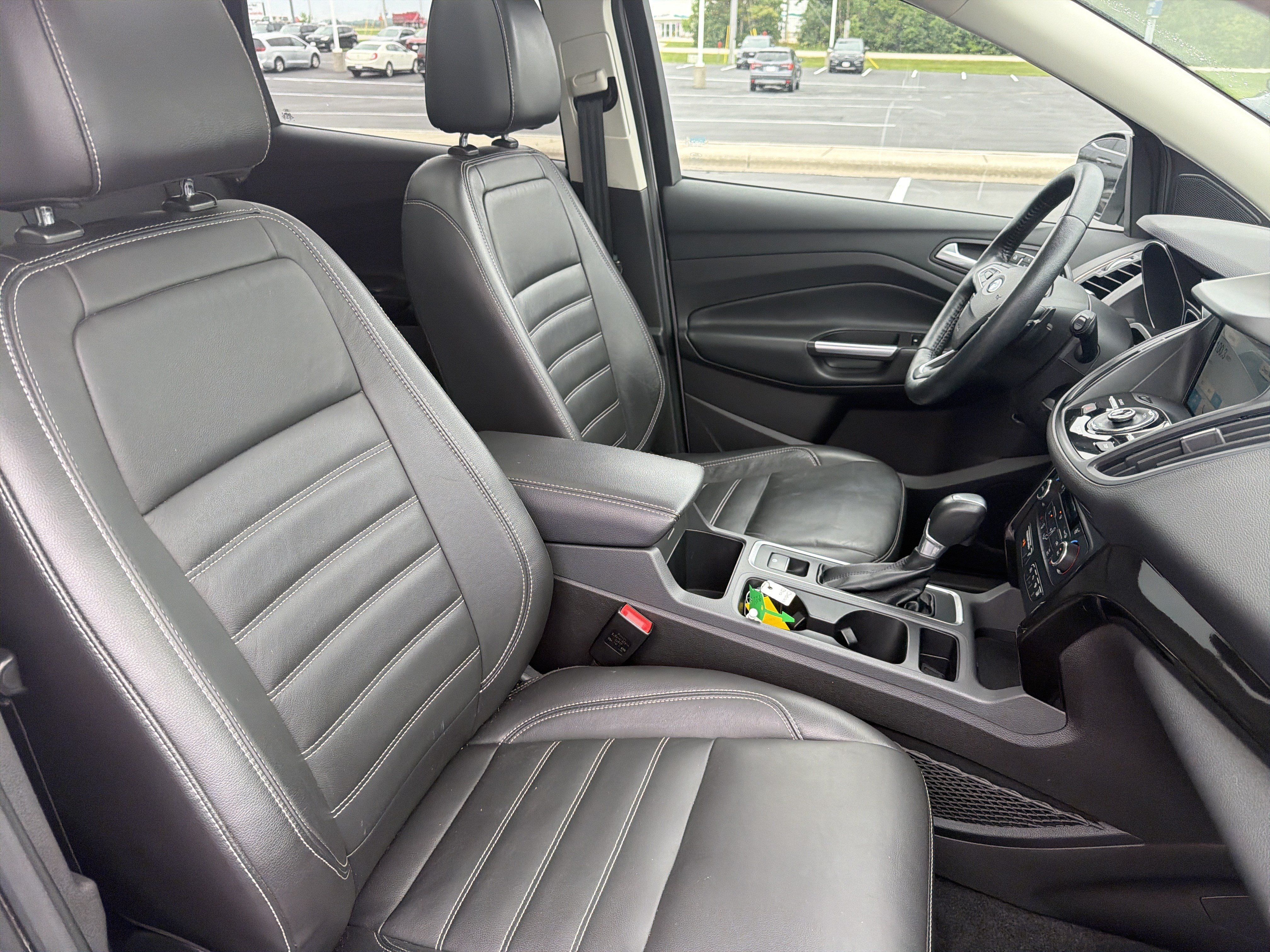 Used 2017 Ford Escape Titanium w/ Canadian Touring Package AWD/4WD image 43