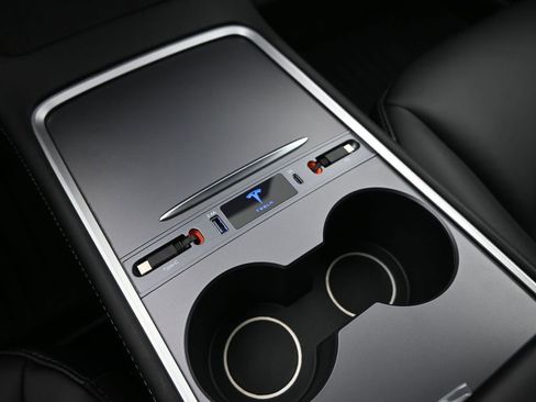 Used 2022 Tesla Model 3 Long Range image 16