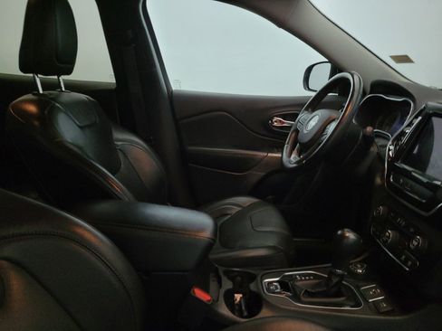 Used 2019 Jeep Cherokee Limited AWD/4WD image 21