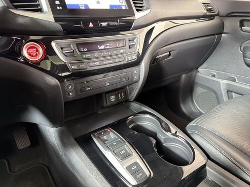 Used 2016 Honda Pilot Elite image 26
