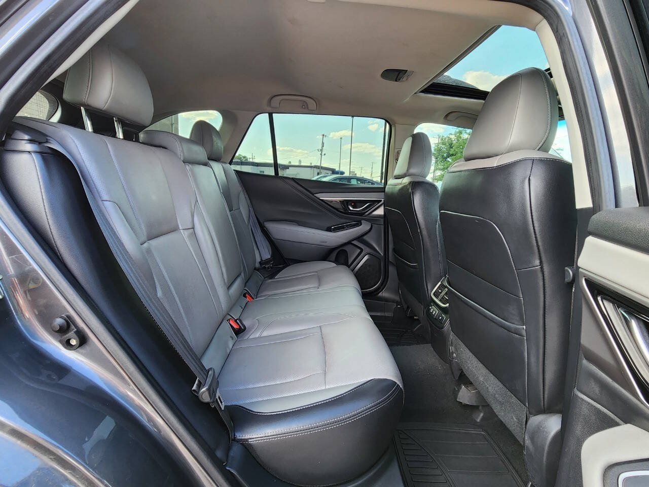 Used 2020 Subaru Outback Limited AWD/4WD image 13