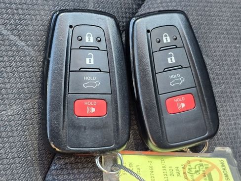 Used 2024 Toyota RAV4 XLE w/ Convenience Package AWD/4WD image 31