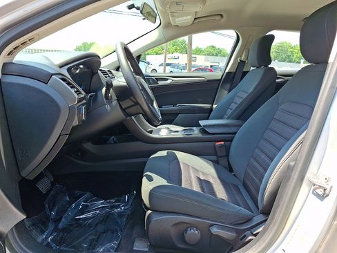 Used 2017 Ford Fusion S w/ Equipment Group 101A FWD image 13