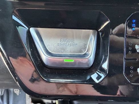 Used 2024 GMC Sierra 2500 AT4 w/ AT4 Premium Plus Package AWD/4WD image 29
